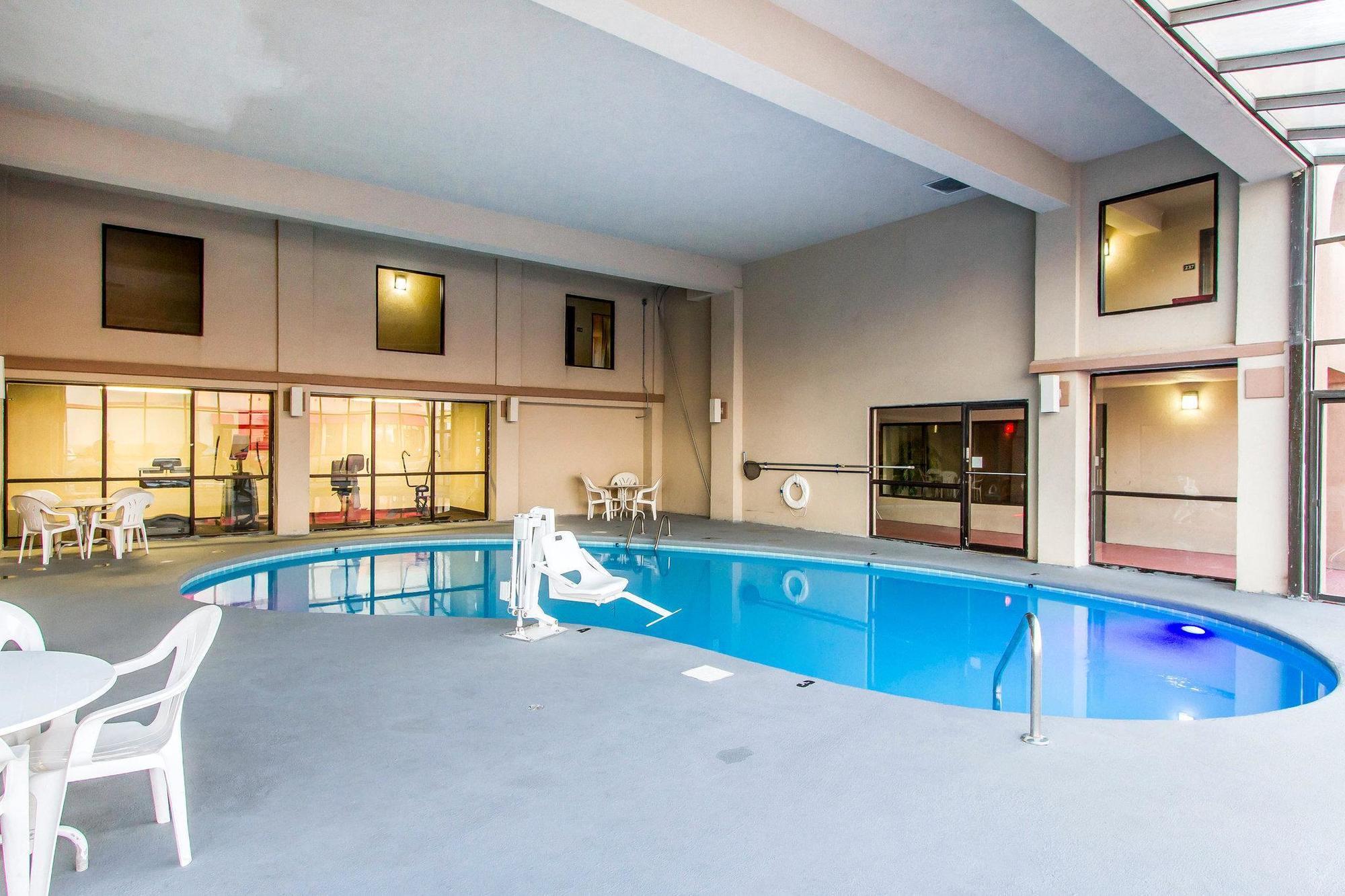 Econo Lodge&Suites Clarksville Extérieur photo