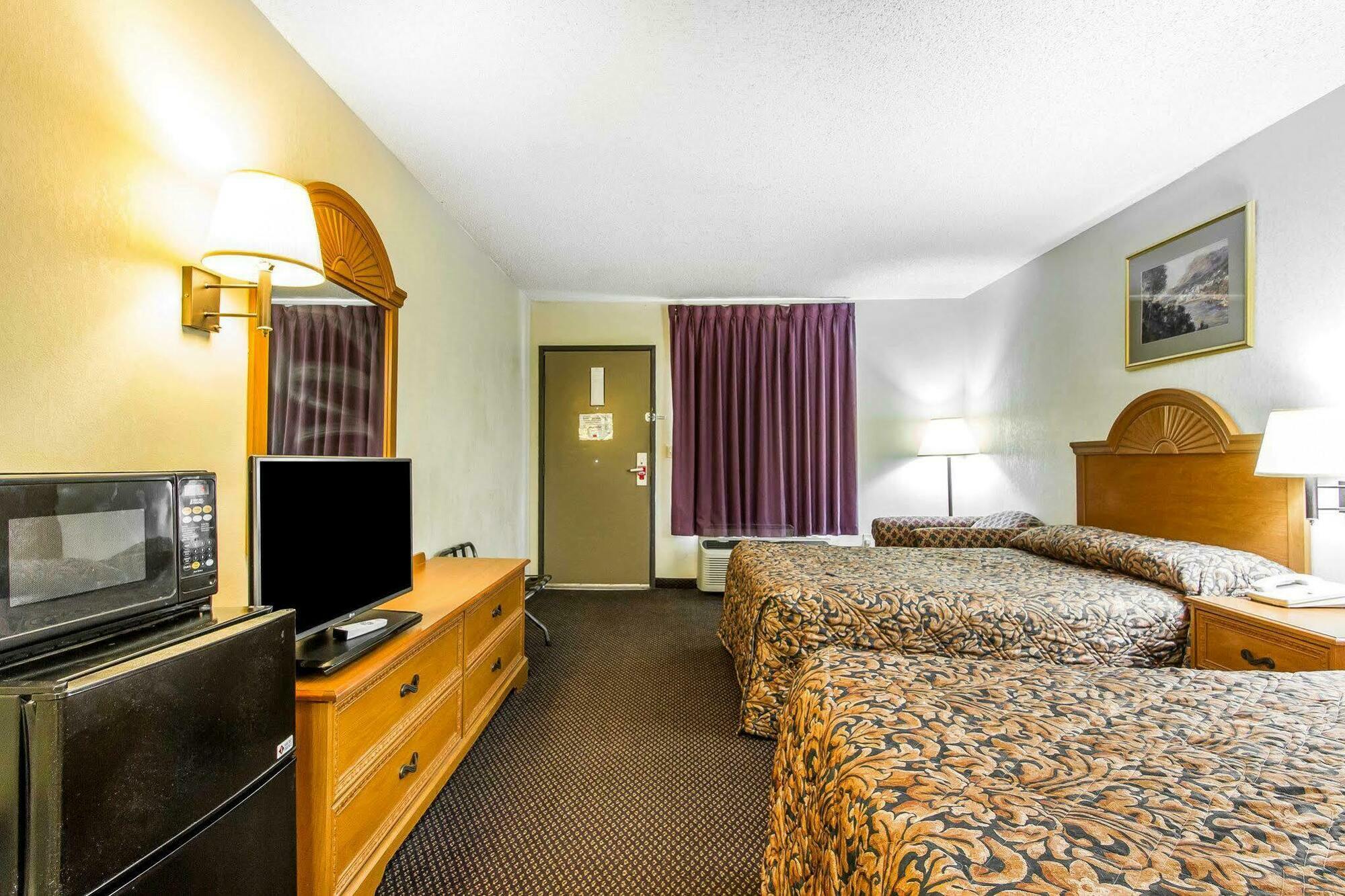 Econo Lodge&Suites Clarksville Extérieur photo